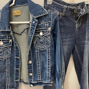 y2k vintage jean jacket (pants not included)